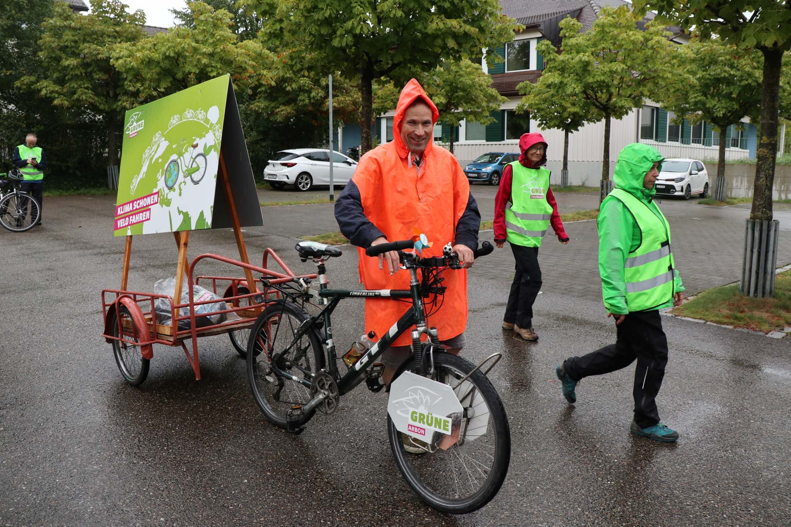Didi Feuerle mit dem GRÜNEN Mobil fuhr mit am slowUp